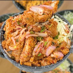 ข้าวยำไก่แซ่บ