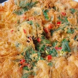 ไข่เจียวผัดกระเพรา