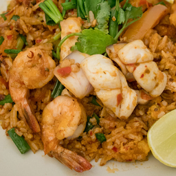 N86 Tom Yum fried rice with shrimp/squid/seafood 冬阴功炒饭（虾/鱿鱼/海鲜）