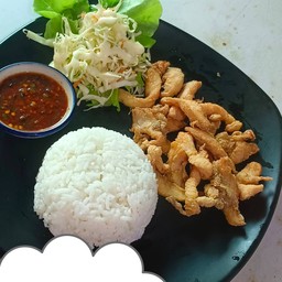 ข้าวไก่ (น้ำจิ้มแจ๋ว)