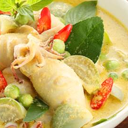 N70 Green Curry with Stuffed Squid 酿鱿鱼绿咖喱