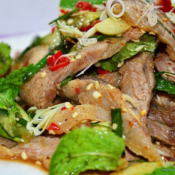 N125 Grilled Pork Salad 泰式烤猪肉沙拉