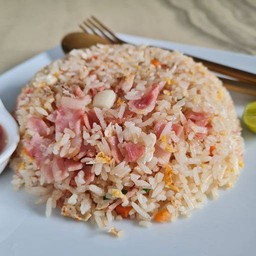 ข้าวผัดเบคอนหมู