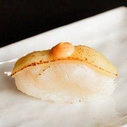 ซูชิ หอยเซลล์ชีส คำละ