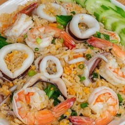 ข้าวผัดทะเลรวม