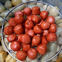 ไส้กรอกแดงทอด