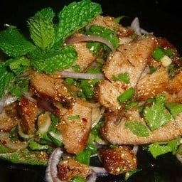 น้ำตกหมู