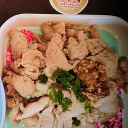 ก๋วยเตี๋ยวเดอะแฝด