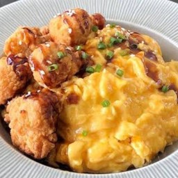 ข้าวไข่ข้นไก่กรอบ(สไปซี่)ซอสน้ำปลา