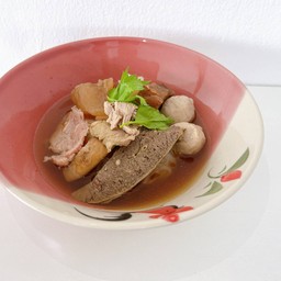 ก๋วยเตี๋ยวเนื้อ