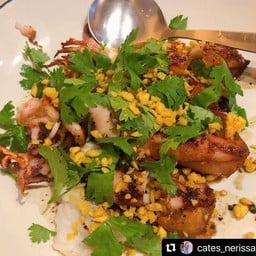 ปลาหมึกไข่แดดเดียวกระเทียมพริกไทย