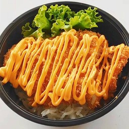 ข้าวไก่ทอด ราดซอสสส