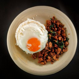 กะเพราหมูสับ