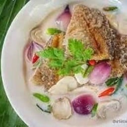 ต้มข่าปลาสลิด