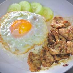 ร้านก๋วยเตี๋ยวเสวย ลูกชิ้น น้ำใส สาขา แม่โจ้