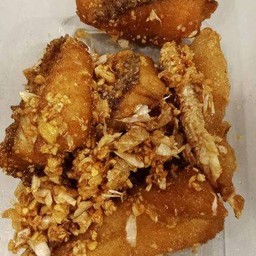 ปลากระพงทอดกระเทียม