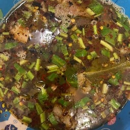 ต้มแซ่บเครื่องในเนื้อวัว