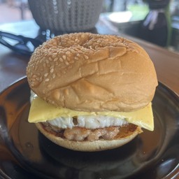 เบอร์เกอร์ชีส+ไข่(ไม่มีผัก)