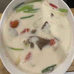 ต้มข่าไก่
