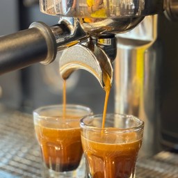 ลาเต้ร้อน