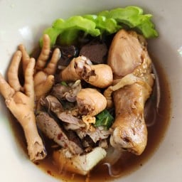 เกาเหลาไก่ตุ๋นหม้อไฟ