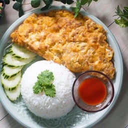 ไข่เจียวหมูสับราดข้าว