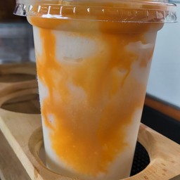 มะพร้าวชาไทยปั่น