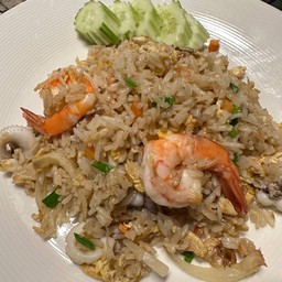 ข้าวผัดทะเล