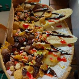 ครีมขนมเบื้องกล้วยมาชเมลโล่ลูกเกดโกโก้คั้นคอนเฟลกเม็ดมะม่วง