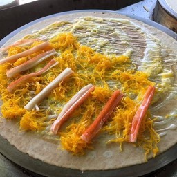 เครปไข่ฝอยทองปูอัด