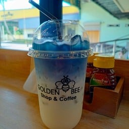 Golden Bee Shop and Coffee สารภี (ฟาร์มผึ้งพัฒนกิจ)