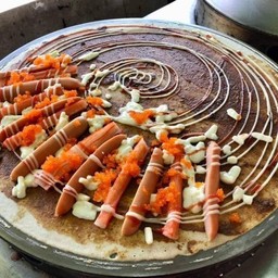 เครปพริกเผาไส้กรอกปูอัดชีส