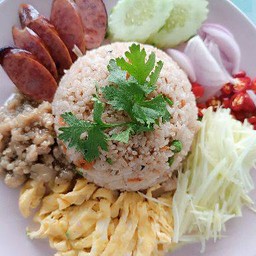 ข้าวคลุกกะปิ