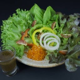 สลัดไข่กุ้ง