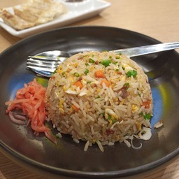 ข้าวผัดญี่ปุ่นกึ่งจีน