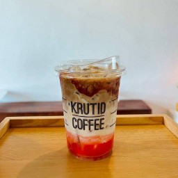 กาแฟสตรอเบอร์รี่นมสด