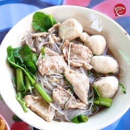 ก๋วยเตี๋ยวเรือ แม่ทองสุข คลอง 5 คลองหลวง