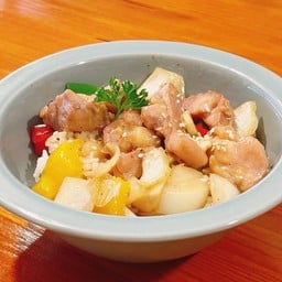 ข้าวหน้าไก่ผัดซอสน้ำมันหอย(HS)