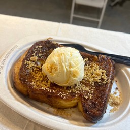 ปังปิ้ง นมสด โทสต์ย่างคาราเมล  สาขาเทพารักษ์