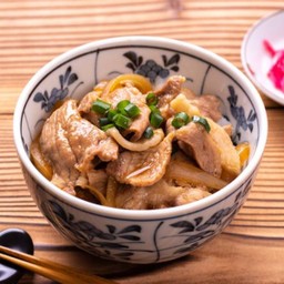 ข้าวหน้าหมูเทอริยากิ