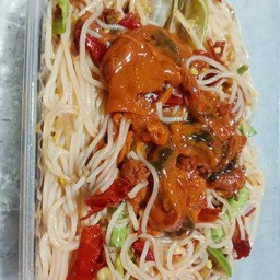 ตำขนมจีนหอยดอง