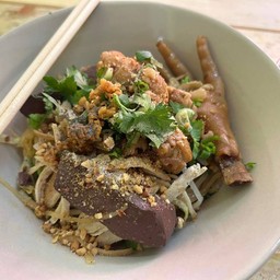 ก๋วยเตี๋ยวไก่แห้ง