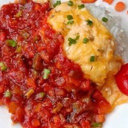 ข้าวไข่ข้นหมูสับผัดซอสมะเขือเทศ