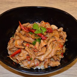 ผัดหม่าล่าไส้เป็ด (ราดข้าว)