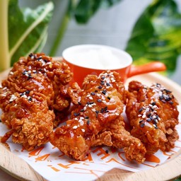ไก่กรอบอวกาศ นราวดีอิลิแกนซ์