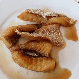 ปลากระพงทอดน้ำปลา