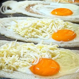ไข่+ชีส(1ขิ้น)ไข่ตีแตก