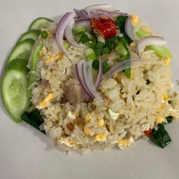 ข้าวผัดปลาเค็มอินทรีย์