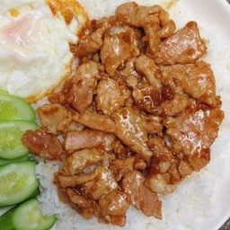 ข้าวไก่กระเทียม