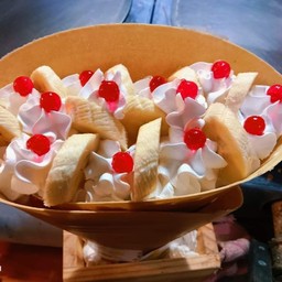 เครปวิปปิ้งกล้วยเยลลี่